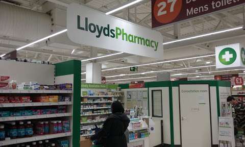 LloydsPharmacy In Sainsburys